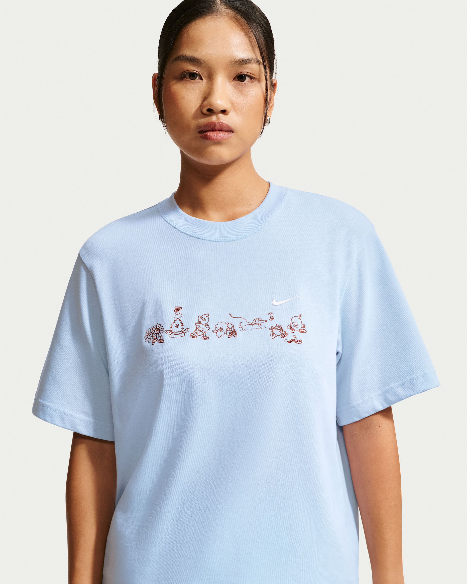 NIKE ナイキ Tシャツ　長友佑都　サイン入り　高校生クイズ NIKE公式】ナイキ スポーツウェア ウィメンズ Tシャツ.オンライン